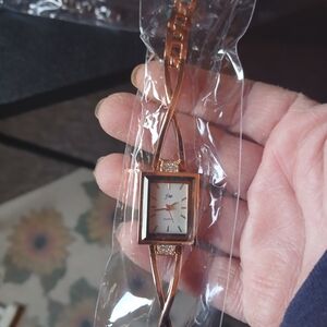 Elegant Rose Gold Rectangular Women's Bracelet Watch